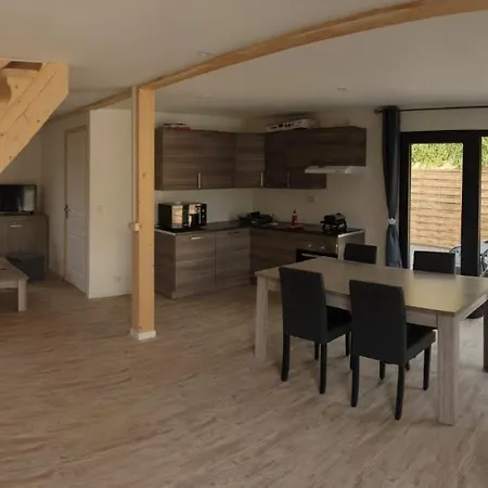 6/8 Personnes à La Campagne Chalet *