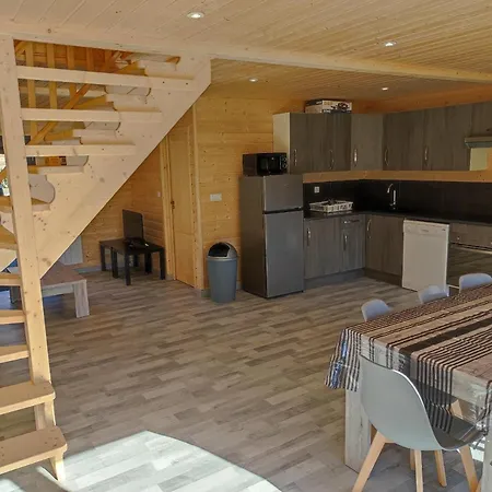 6/8 Personnes à La Campagne * Singly