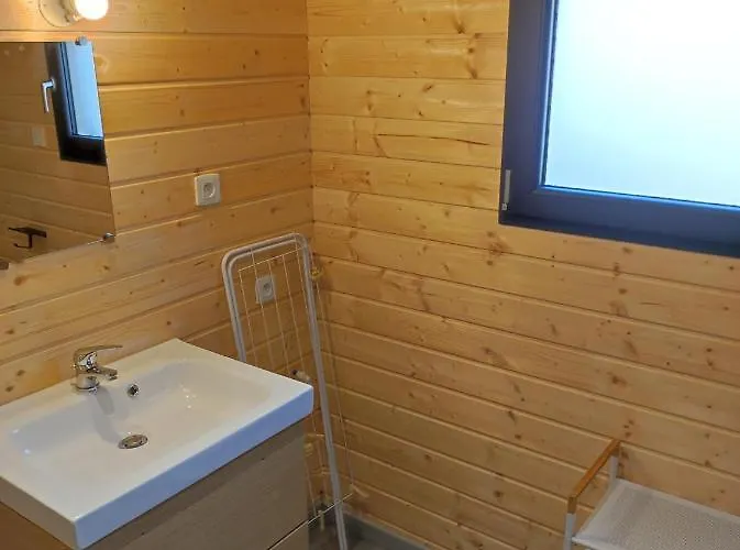 6 Personnes A La Campagne